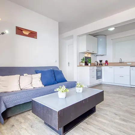 Blaumar By Interhome
