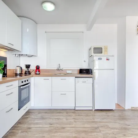 Blaumar By Interhome